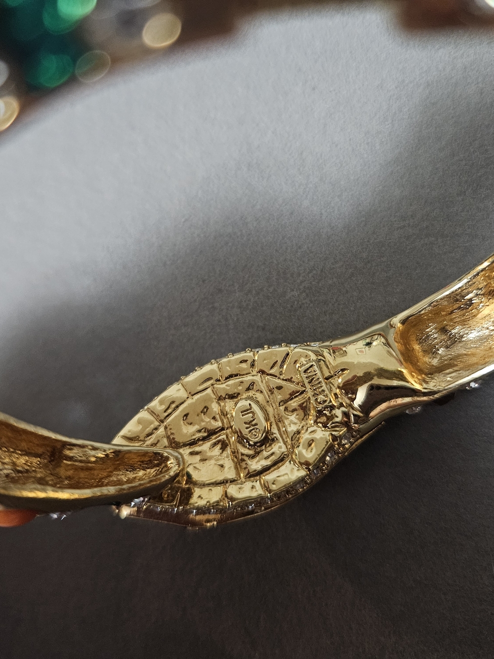 Kenneth Jay Lane Snake Hinge Bracelet - Picture 5 of 9